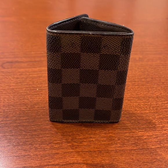 Louis Vuitton Ebene keyholder in excellent condition. - Picture 2 of 7